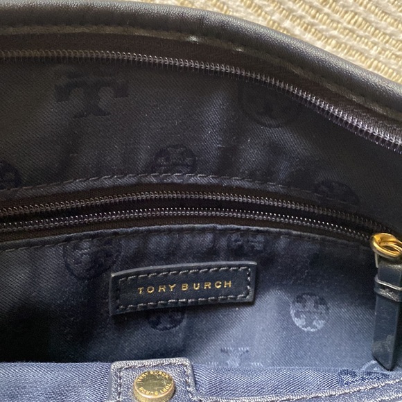 Tory Burch Nylon Swing Pack (Navy) - Picture 4 of 4